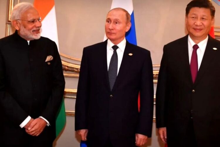 भारत, चीन, रूस बनाम अमेरिका: क्या सुपर पावर डायनेमिक्स चेंजिंग के बारे में है?