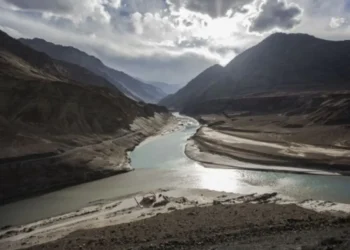 'भारत ने असाधारण धैर्य दिखाया है ...' भारत लैंबास्ट्स पाकिस्तान को सिंधु जल संधि पर लेबास्ट करता है