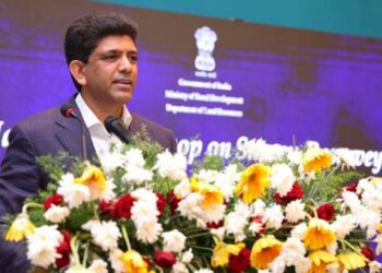 भूमि रिकॉर्ड के लिए आधार संबंध किसानों और विवादों को कम करने में मदद करेगा: केंद्रीय मंत्री चंद्रशेखर पेममासनी