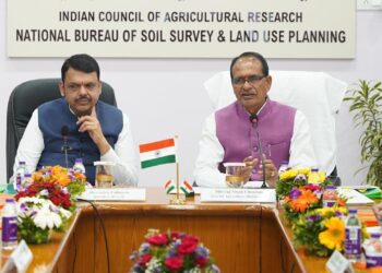 महाराष्ट्र को पूर्ण समर्थन बढ़ाने के लिए केंद्र; मौसम की स्थिति के अनुकूल फसल की किस्मों को विकसित करने पर जोर: शिवराज सिंह चौहान