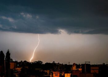 मौसम अद्यतन: बिहार, ओडिशा, दिल्ली, राजस्थान, और अधिक को प्रभावित करने के लिए भारी बारिश, गरज के साथ गरज और भद्दी हवाएं - यहां पूर्ण पूर्वानुमान की जाँच करें