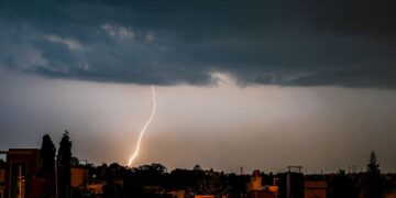 मौसम अद्यतन: मानसून केरल, असम और महाराष्ट्र में भारी बारिश लाता है; हीटवेव ने राजस्थान, यूपी और सांसद को हिट किया; दिल्ली को हल्की बारिश और तूफान मिलता है - यहां पूर्ण पूर्वानुमान की जाँच करें