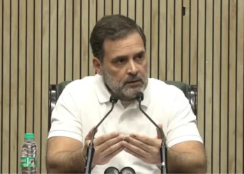 राहुल गांधी: 'ये देशभकट पारिवर हर बार जंग ...' लोप का दौरा पूनच, कहते हैं कि लोगों के साथ खड़े होकर, राष्ट्रीय स्तर पर आवाज उठाएंगे