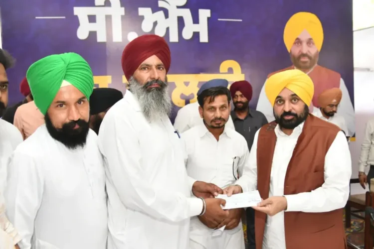 लोक मिलनिस का उद्देश्य गांवों के विकास को भरण देना और लोगों की शिकायतों का निवारण करना है: सीएम