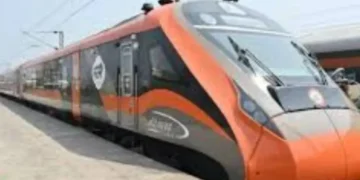 वंदे भारत ट्रेन: आगरा से मुंबई यात्रा का समय 16 घंटे से घटकर 10 घंटे, चेक मार्ग और अन्य विवरणों तक कम हो गया