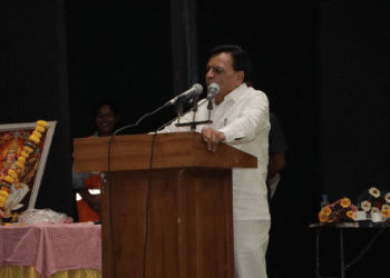 विजय शाह के बाद, अब सांसद के डिप्टी सीएम देवदा सूप में 'भारतीय सेना ने मोदी के पैर में धनुष' कहा