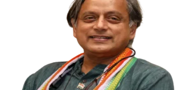 शशि थरूर अपनी पार्टी के भीतर बाधाओं को कम करता है! 'आलोचकों और ट्रोल्स का स्वागत है मेरे विचारों को विकृत करने के लिए ...'