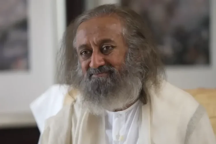 श्री श्री रवि शंकर ने आतंकी ठिकानों पर भारत की हड़ताल का समर्थन किया, धैर्य और विश्वास के लिए कॉल किया
