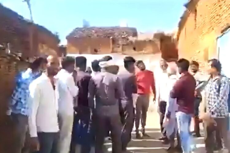 सांसद वायरल वीडियो: बेटों की मांग करते हैं कि पिता के शरीर को दो में दो बार काट दिया जाए, पुलिस आगमन करें और ऐसा करें