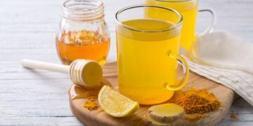 हल्दी चाय क्या है? क्या यह आपके स्वास्थ्य के लिए अच्छा है, जाँच करें