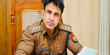 'होली के रंग से धराम भृष्त होगा ...'