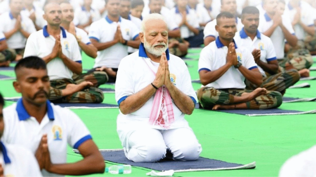 अंतर्राष्ट्रीय योग दिवस 2025 - पीएम नरेंद्र मोदी की वैश्विक कल्याण के लिए दृष्टि