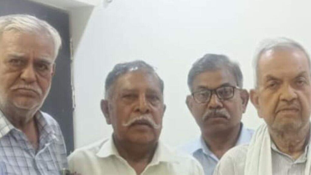पेंशनर्स फोरम ब्रांडेड दवाओं पर प्रतिबंध लगाते हैं, आनंद अवस्थी ने कानूनी कार्रवाई की चेतावनी दी