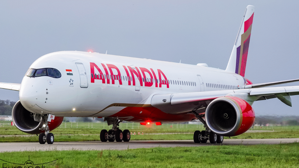 यात्री चौंकाने वाली घटनाओं को साझा करते हैं क्योंकि एयर इंडिया की उड़ानें दुनिया भर में सुरक्षा चिंताओं को ट्रिगर करती हैं