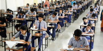 CBSE क्लास 10 वीं परीक्षा 2026: कार्ड पर बड़ा बदलाव! छात्रों को 2 परीक्षाओं के लिए उपस्थित होने के लिए, विवरण की जाँच करें