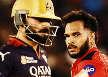 IPL 2025 फाइनल: पंजाब किंग्स ने 2 के लिए विराट कोहली फॉल्स के रूप में गति को जब्त कर लिया; 15 ओवर के बाद आरसीबी 132/4