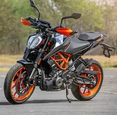 KTM ड्यूक 390: पॉकेट फ्रेंडली रॉकेट अनलिशेड