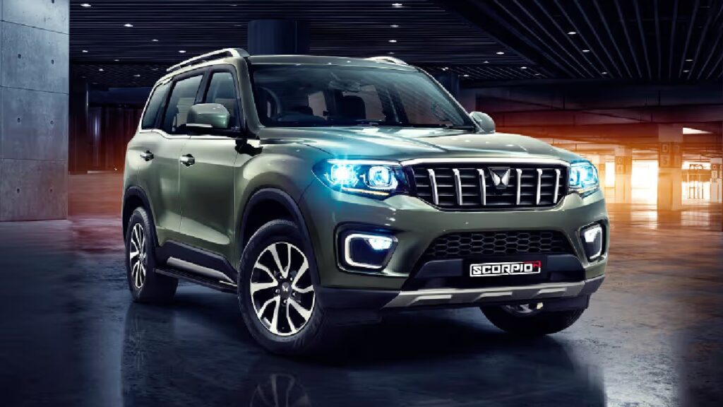 Mahindra Scorpio n z4 पर अधिक किफायती, खरीदने के लिए महान समय मिलता है?