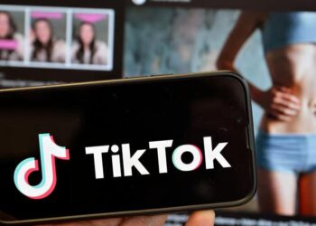 Tiktok ब्लॉक #skinnytok: RHP के साथ जुड़ा हुआ हैशटैग