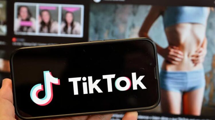 Tiktok ब्लॉक #skinnytok: RHP के साथ जुड़ा हुआ हैशटैग