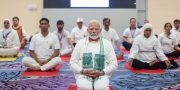 अंतर्राष्ट्रीय योग दिवस 2025: पीएम मोदी ने विशाखापत्तनम इवेंट का नेतृत्व करने के लिए, राष्ट्रव्यापी 1 लाख से अधिक स्थानों पर समारोह की योजना बनाई