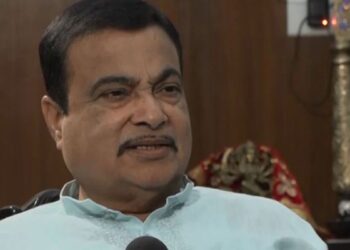 अब जिस तरह की सड़कों के साथ, लॉजिस्टिक्स की लागत 6 पीसी से कम हो गई है: केंद्रीय मंत्री नितिन गडकरी