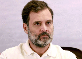 आपातकाल की 50 वीं वर्षगांठ: जब राहुल गांधी ने इंदिरा गांधी की सबसे बड़ी गलती में स्वीकार किया, तो आरएसएस ने कास्ट किया