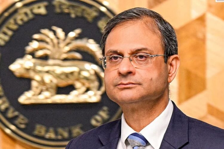 आरबीआई एक पंक्ति में तीसरी बार 50 बीपीएस द्वारा रेपो दर में कटौती करता है, नीति रुख को तटस्थ करने के लिए बदल देता है! जांचें कि यह होम लोन खरीदारों को कैसे प्रभावित करेगा