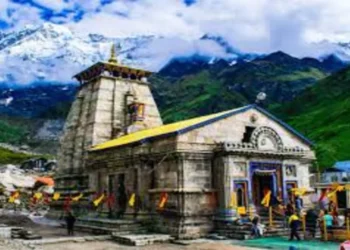 उत्तराखंड समाचार: रुद्रप्रायग में केदारनाथ तीर्थयात्रियों को ले जाने वाले हेलीकॉप्टर की आपातकालीन लैंडिंग; सभी सुरक्षित