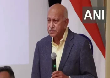 एमजे अकबर: 'कई यूरोपीय बाड़ पर बैठे ...' पूर्व मंत्री ने आतंकवाद पर यूरोप के स्टैंड पर सवाल उठाया