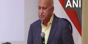 एमजे अकबर: 'कई यूरोपीय बाड़ पर बैठे ...' पूर्व मंत्री ने आतंकवाद पर यूरोप के स्टैंड पर सवाल उठाया
