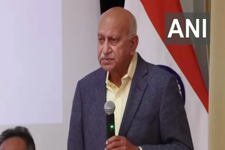 एमजे अकबर: 'कई यूरोपीय बाड़ पर बैठे ...' पूर्व मंत्री ने आतंकवाद पर यूरोप के स्टैंड पर सवाल उठाया