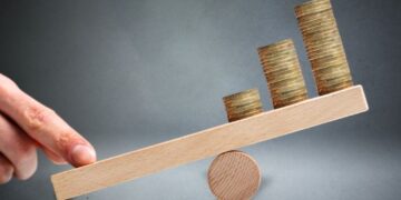 ऑपरेटिंग लीवरेज क्या है? भारतीय उदाहरणों के साथ सरल स्पष्टीकरण