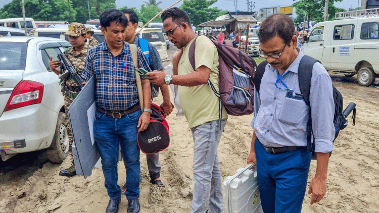 कुछ सीटों में दांव पर प्रेस्टीज, लेकिन चार राज्यों में बाईपोल बड़े पैमाने पर भारत ब्लॉक के लिए एक परीक्षण