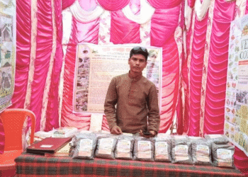 कैसे जितेंद्र महाराणा की जैविक उर्वरक यात्रा ओडिशा में कृषि को 30 लाख रुपये के वार्षिक कारोबार के साथ बदल रही है