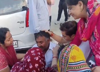 गाजियाबाद वायरल वीडियो: ऊंचाई! पुलिस स्टेशन के सामने आदमी की गोली मारकर हत्या कर दी गई; मामूली हाथापाई की मौत हो गई