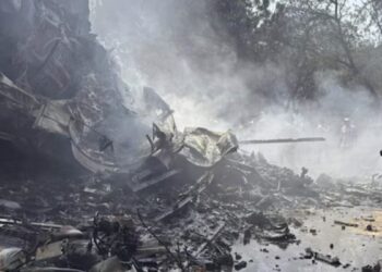 गुजरात: 169 भारतीय, 53 ब्रिटिश, 7 पोर्टुगीज, 1 कनाडाई ऑन बोड दुर्घटनाग्रस्त एआई विमान