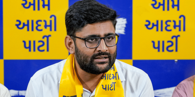 गुजरात बाईपोल्स: क्रूसियल विस्वादार सीट में AAP के लिए दूसरी सीधी जीत, भाजपा ने कदी को बरकरार रखा
