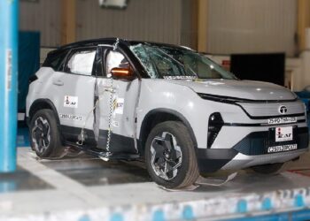 टाटा हैरियर ईवी स्कोर के रूप में ज्यादा के रूप में महिंद्रा xev 9e पर भरत NCAP