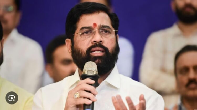 "डबल-फेस": महाराष्ट्र डिप्टी सीएम एकनाथ शिंदे स्लैम्स सेन-यूबीटी एमिड लैंग्वेज रो
