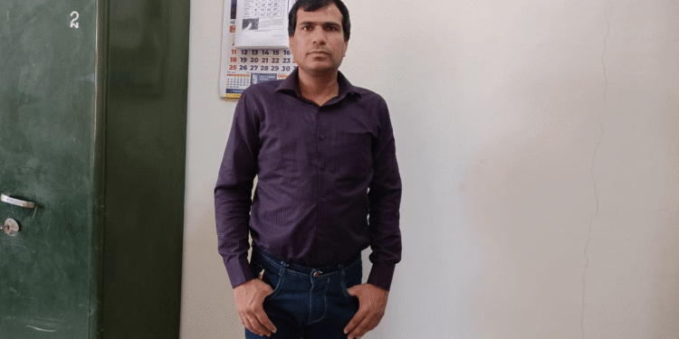 डॉ। भानू कुमार मीना से मिलिए, एक दूरदर्शी पारंपरिक खेती और आधुनिक प्रौद्योगिकी को जैविक प्रथाओं और नीति सहायता के माध्यम से किसानों को सशक्त बनाने के लिए