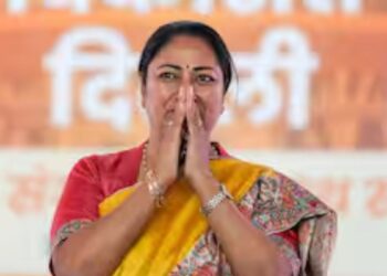 दिल्ली सीएम के खिलाफ मौत की धमकी, पुलिस ने खोज लॉन्च किया