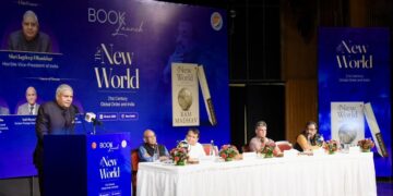 धंखर ने सावरकर के यथार्थवाद को आमंत्रित किया, भारत के अंतर्राष्ट्रीय कूटनीति कम्पास के रूप में राष्ट्रीय हित का समर्थन करता है