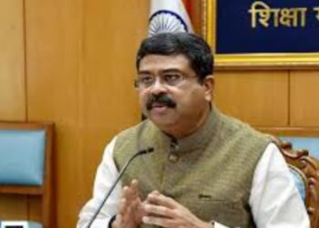 धर्मेंद्र प्रधान ने 2070 तक नेट-जीरो इंडिया को प्राप्त करने की प्रतिज्ञा की, 'एक पेड मां के नाम' ड्राइव में भाग लिया