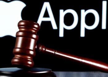निवेशक बनाम Apple: शेयरधारक कंपनी पर मुकदमा करते हैं और यह Apple इंटेलिजेंस और सिरी की तत्परता को छिपाने का आरोप लगाते हैं