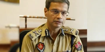 पंजाब पुलिस: बंदी तस्कर जुगराज सिंह के तीन सहयोगियों ने पंजाब में विदेशी निर्मित हथियारों के साथ गिरफ्तार किया
