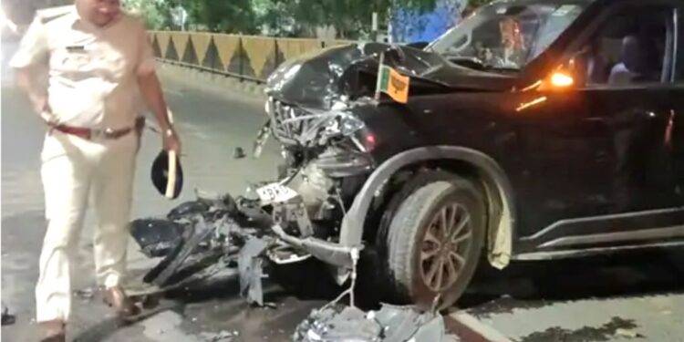 पटना वायरल वीडियो: वृश्चिक अटल पथ पर 3 से अधिक पुलिस चलाता है, महिला कांस्टेबल स्पॉट पर मर जाती है, जीवन के लिए अन्य दो लड़ाई
