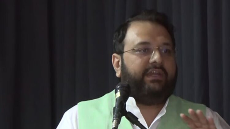 "पाकिस्तान ने हमें प्रॉक्सी युद्धों के माध्यम से विक्सित भरत के मार्ग से पटरी से उतारने की कोशिश की": मलेशिया में ऑल-पार्टी प्रतिनिधिमंडल सदस्य हेमंग जोशी