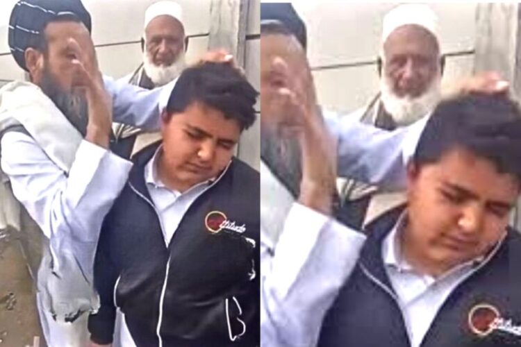 पाकिस्तान वायरल वीडियो: विचित्र! डॉक्टर बहरे लड़के को थप्पड़ मारते हैं, उसे 'अल्लाह' कहने के लिए 3 बार सुनकर बहाल करने के लिए कहते हैं, नेटिज़ेंस कहते हैं कि 'इंसान है भाई'