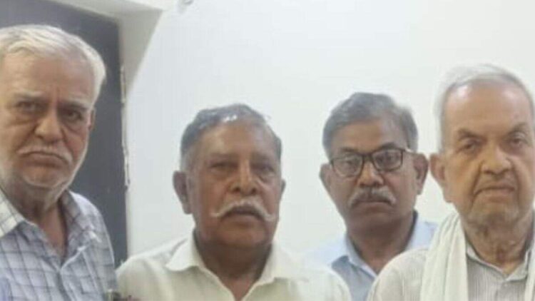 पेंशनर्स फोरम ब्रांडेड दवाओं पर प्रतिबंध लगाते हैं, आनंद अवस्थी ने कानूनी कार्रवाई की चेतावनी दी